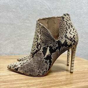 Steve Madden Decoy Snakeskin Side Cut Out Pointed Toe Stiletto Bootie Size 7.5